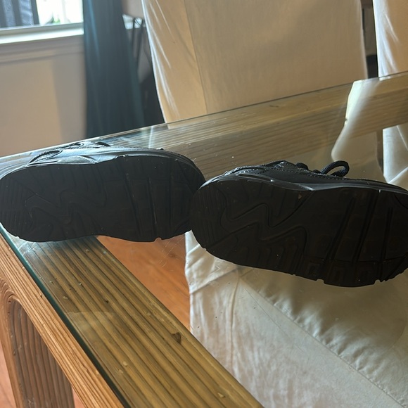 Nike Toddler Air Max 90 Sneakers - Picture 3 of 4